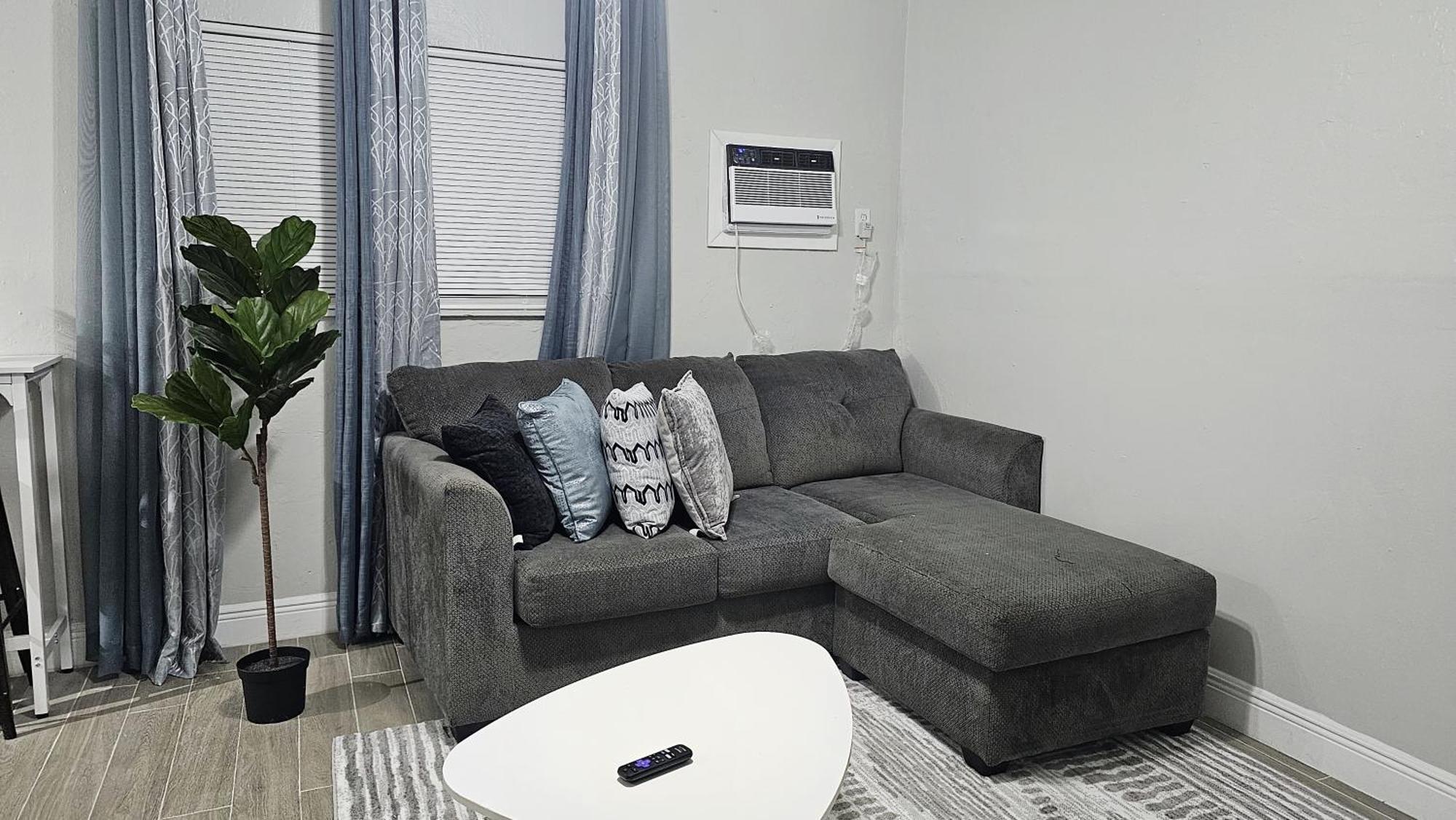 Big Tv Apartment 5 Miles From Hard Rock Casino ハリウッド エクステリア 写真